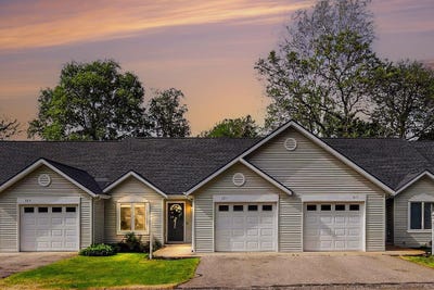 /international/us/321-nestlewood-drive-holland-mi-110108125733/