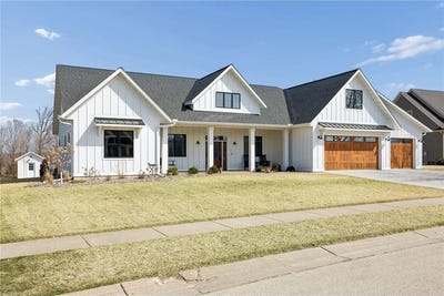/international/us/918-hidden-meadow-lane-lake-city-mn-110106930289/