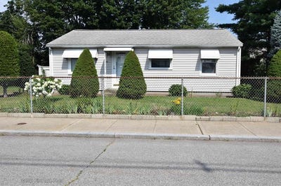 /international/us/68-maryland-avenue-pawtucket-ri-110092681277/