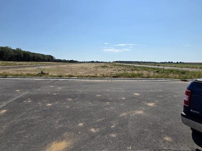 /international/us/4007-curtiss-avenue-poplar-grove-il-110110066906/