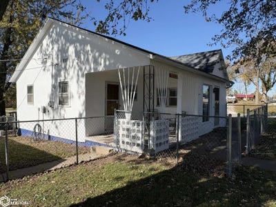 /international/us/321-n-24th-street-unionville-mo-110103336190/