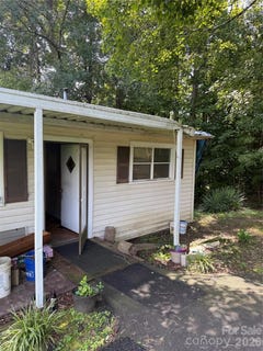 /international/us/1150-hardin-road-dallas-nc-110109827465/