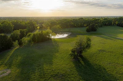 /international/us/419-us-highway-175-w-eustace-tx-110107309914/