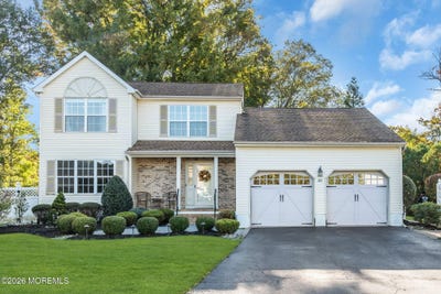 /international/us/38-hyer-court-aberdeen-nj-110120637329/