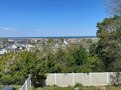 /international/us/112-navesink-avenue-highlands-nj-110108280095/