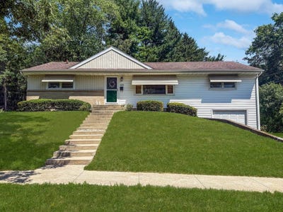 /international/us/205-north-mernitz-avenue-freeport-il-110101522322/?lang=en
