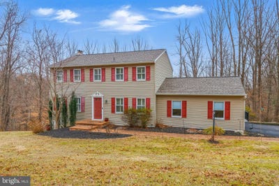 /international/us/121-ridgewood-circle-downingtown-pa-110098044010/
