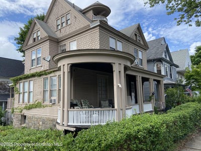 /international/us/601-quincy-avenue-scranton-pa-110100452182/