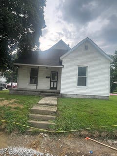 /international/us/801-s-main-street-bicknell-in-110101021770/