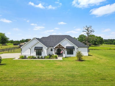 /international/us/11-nicklaus-drive-sulphur-springs-tx-110105638120/
