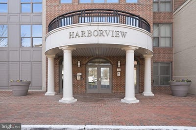 /international/us/485-harbor-side-st-604-woodbridge-va-110106985599/