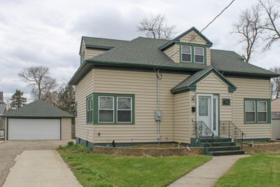 /international/us/429-w-8th-avenue-webster-sd-110107654644/
