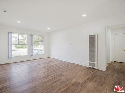 /international/us/3370-w-83rd-st-inglewood-ca-110106722224/
