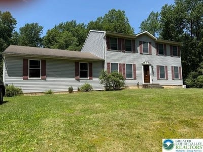 /international/us/9155-n-loop-road-slatington-pa-110100447464/