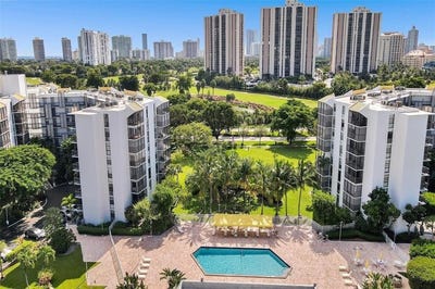 /international/us/20500-w-country-club-drive-aventura-fl-110106457591/