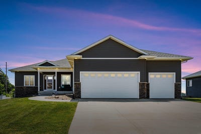 /international/us/5104-william-drive-waterloo-ia-110100196893/