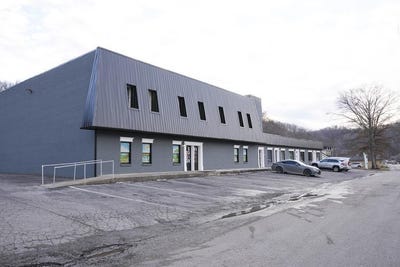 /international/us/816-fm-stafford-avenue-paintsville-ky-110106719991/
