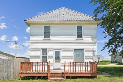 /international/us/201-9th-st-n-quasqueton-ia-110108532477/