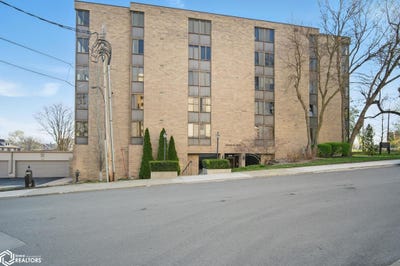 /international/us/505-36th-street-des-moines-ia-110098855768/