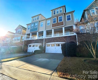 /international/us/627-sunfish-lane-tega-cay-sc-110106785947/