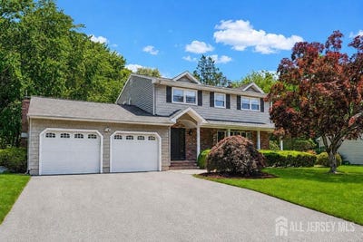 /international/us/18-wedgewood-court-east-brunswick-nj-110108443862/