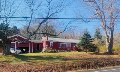 /international/us/268-moosehead-trail-highway-brooks-me-110094025285/