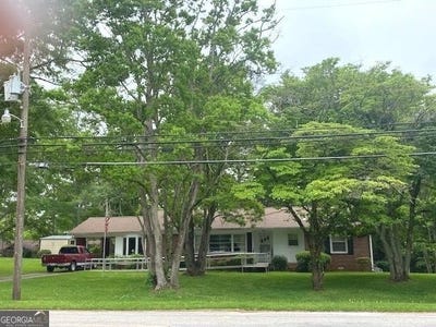 /international/us/719-n-18th-lanett-al-110099097962/