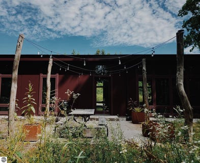 /international/us/626-n-thunder-road-northport-mi-110109011659/