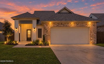 /international/us/402-last-quarter-drive-youngsville-la-110120762911/