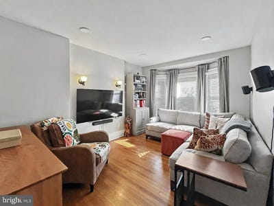 /international/us/1039-rees-avenue-bryn-mawr-pa-110108493618/