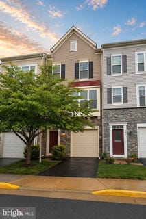 /international/us/303-miles-hawk-terrace-purcellville-va-110109012366/