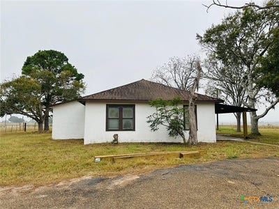 /international/us/1696-e-fm-884-yorktown-tx-110108409672/