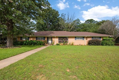 /international/us/203-crosby-henderson-tx-110108852088/