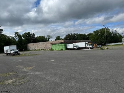 /international/us/111-new-york-avenue-egg-harbor-city-nj-110119959288/