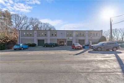 /international/us/220-old-baptist-road-north-kingstown-ri-110106181723/