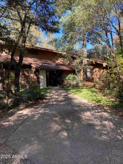/international/us/8351-n-state-route-89a-sedona-az-110103948642/