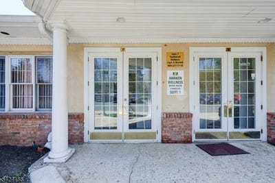 /international/us/27-mountain-blvd-suite-7-warren-twp-nj-110107309072/