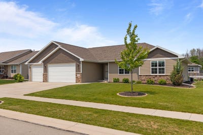 /international/us/w6008-zach-street-menasha-wi-110100030743/