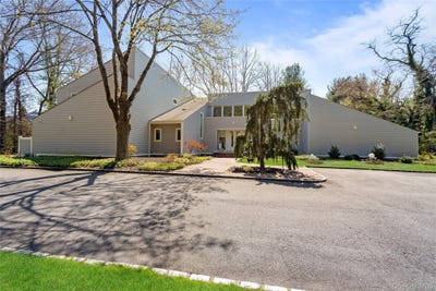 /international/us/91-hoaglands-lane-old-brookville-ny-110107463396/
