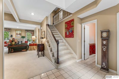 /international/us/2338-n-133rd-circle-omaha-ne-110108535913/