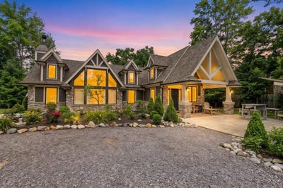 /international/us/w1502-trout-road-wisconsin-dells-wi-110109412048/