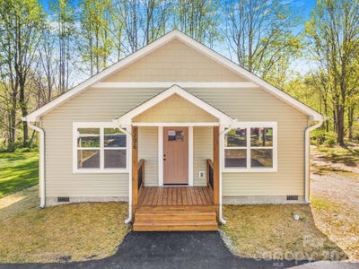 /international/us/1196-crabtree-road-waynesville-nc-110107552697/
