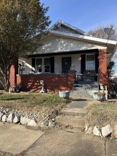 /international/us/1414-e-sycamore-street-evansville-in-110105722098/