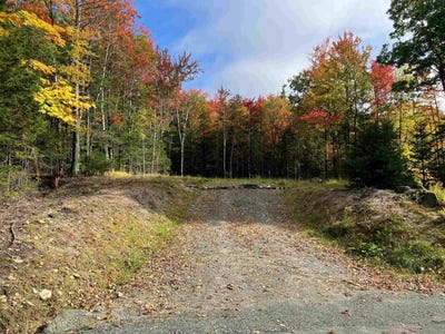 /international/us/74-villager-loop-dover-vt-110120030584/