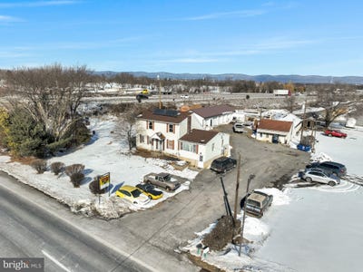 /international/us/1836-w-trindle-road-carlisle-pa-110105726762/