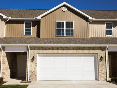 /international/us/141-willow-oak-drive-bridgeport-wv-110103582844/