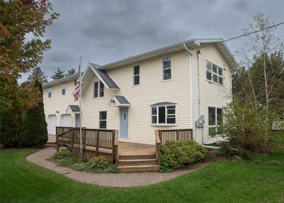 /international/us/40246-n-state-road-93-independence-wi-110110363137/