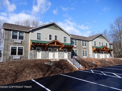 /international/us/101-brook-village-court-swiftwater-pa-110103548593/
