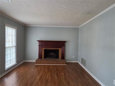 /international/us/876-indian-lake-drive-nw-lilburn-ga-110108447614/