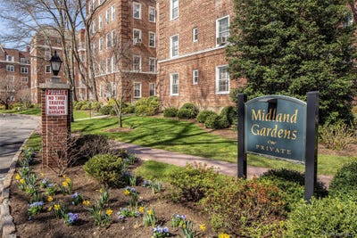 /international/us/2-midland-gardens-avenue-bronxville-ny-110109963329/
